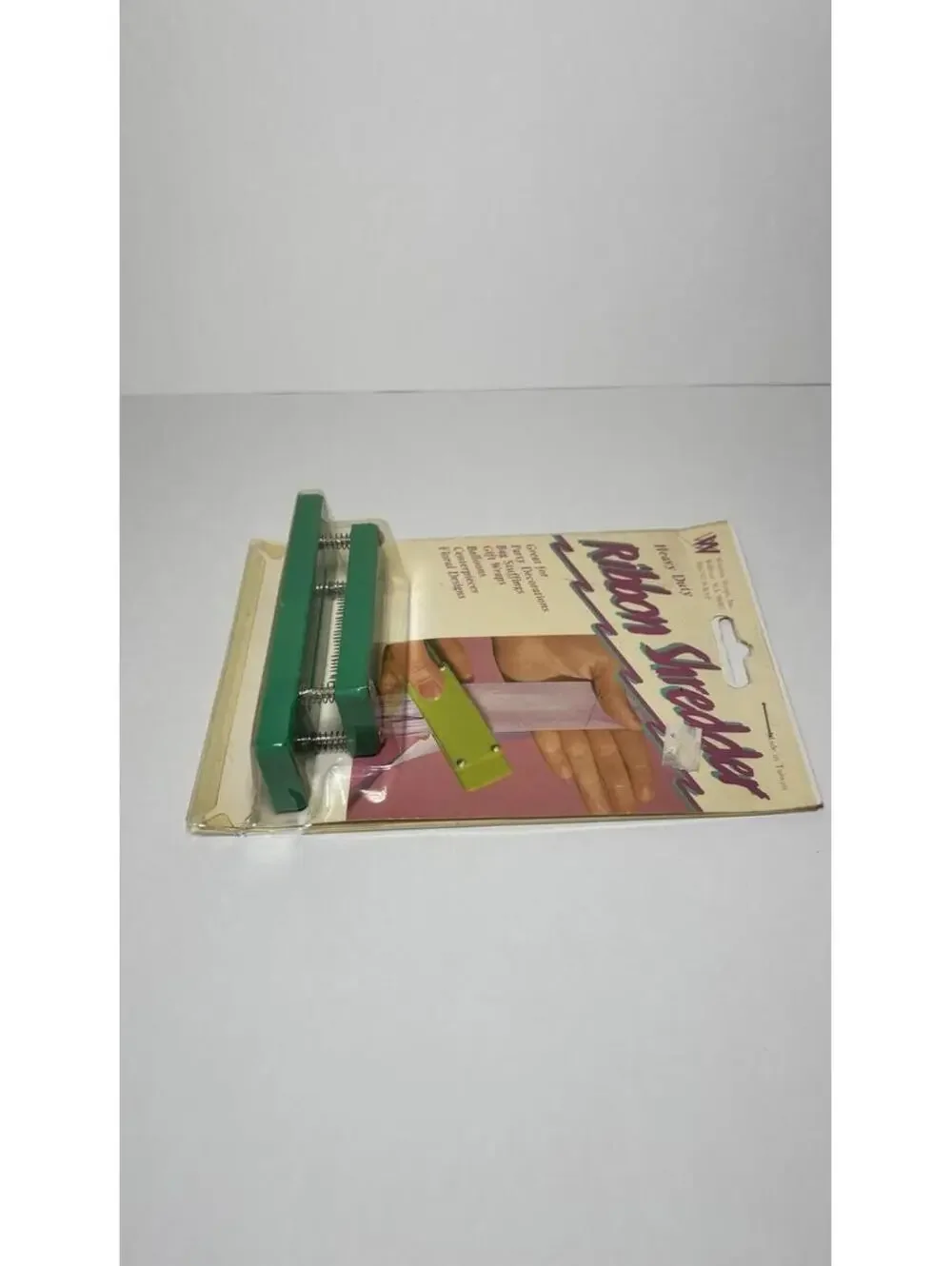 VINTAGE WINDSOR WRAPS INC HEAVY DUTY RIBBON SHREDDER UNOPENED NEW